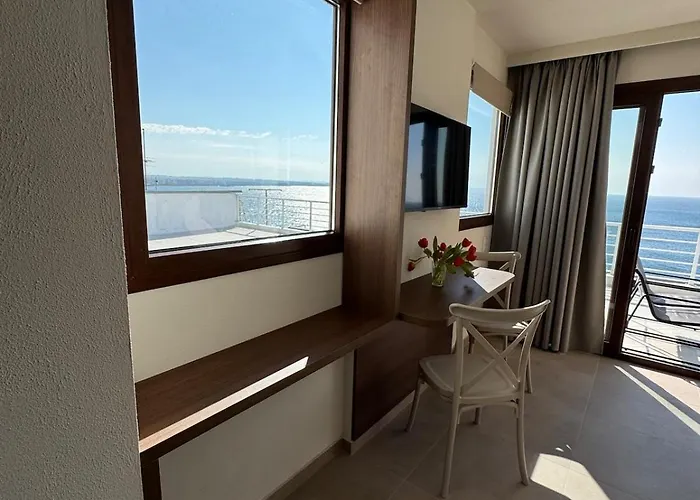 Baobloom By The Sea In The Heart Of * Thessaloníki